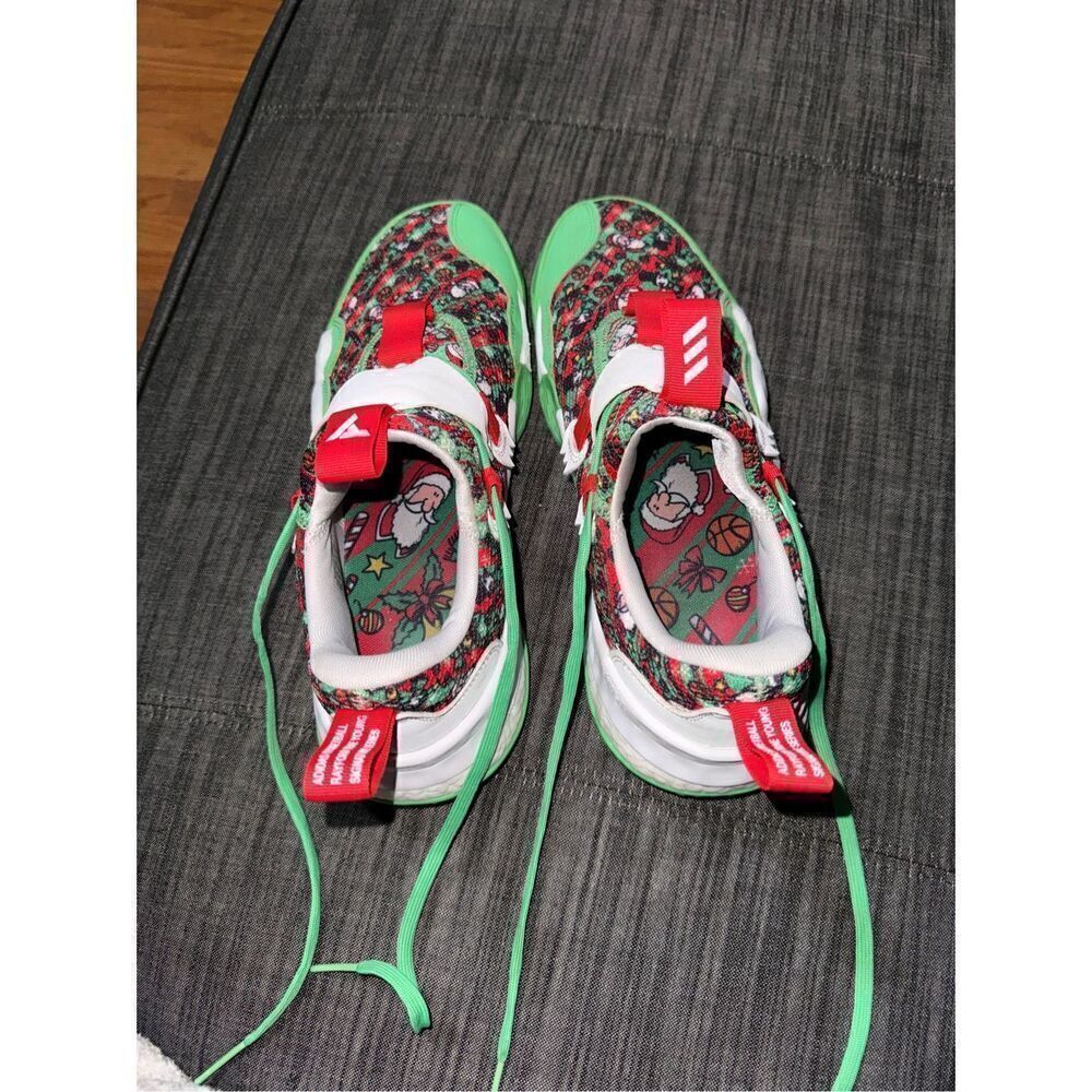 Adidas Trae Young 1 Christmas Shoes EUC SIZE 9.5 MENS - Picture 2 of 9